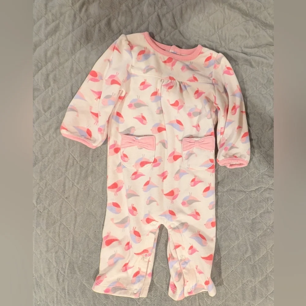 Carter's 6-9M Adorable Baby Onesies Set